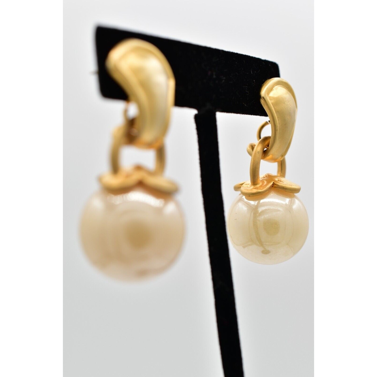 Vintage Dangle Earrings Faux Pearl Drop Brushed Gold Matte Chunky 1980s BinAK