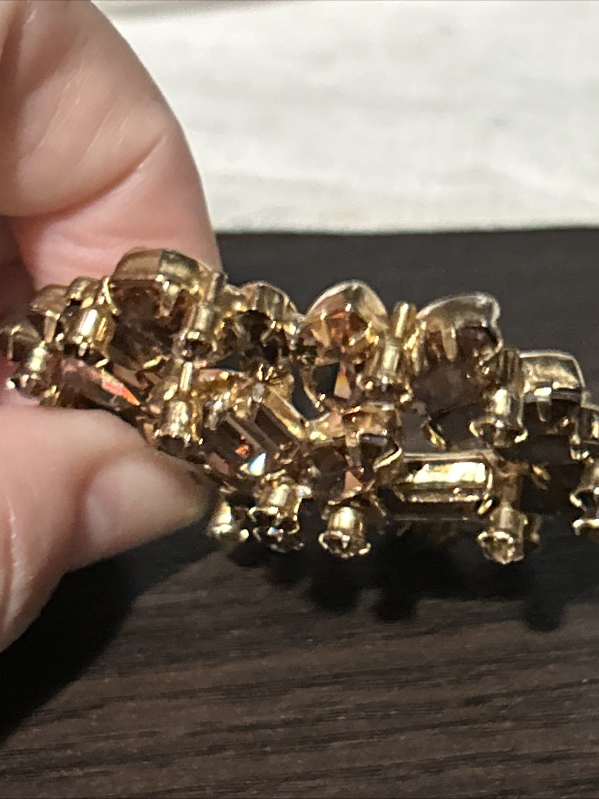 RARE STUNNING WEISS Gold PLATE Tiered Baguette Champagne Stones Brooch Pin