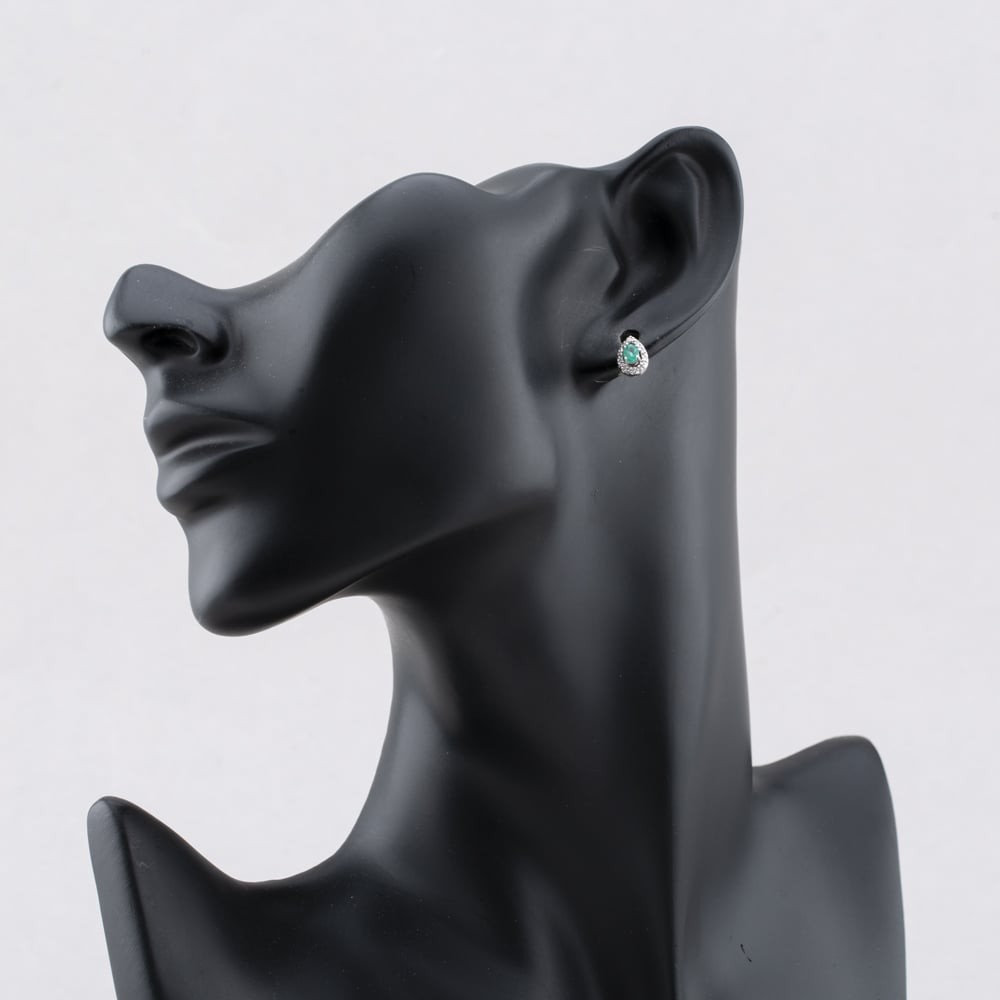 Second Hand 9ct White Gold 0.26ct Emerald & Diamond Teardrop Cluster 8mm Stud…