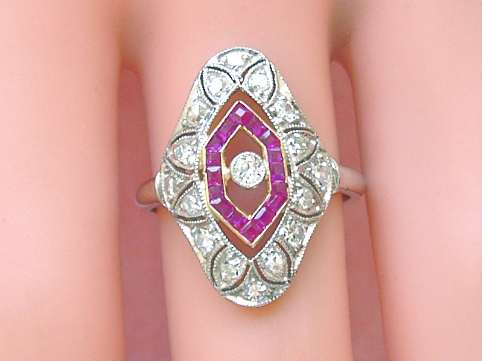 ANTIQUE ART DECO .65ctw DIAMOND RUBY PLATINUM COCKTAIL RIGHT-HAND RING 1930