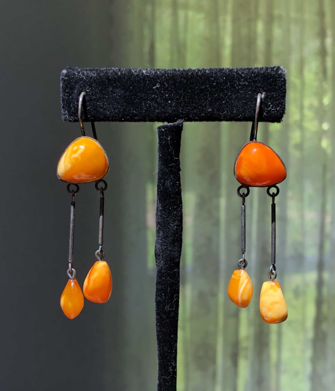 VTG 1960s Natural Honey & Egg Yolk AMBER Dangle DROP PIERCED EARRINGS Buy-It-Now
