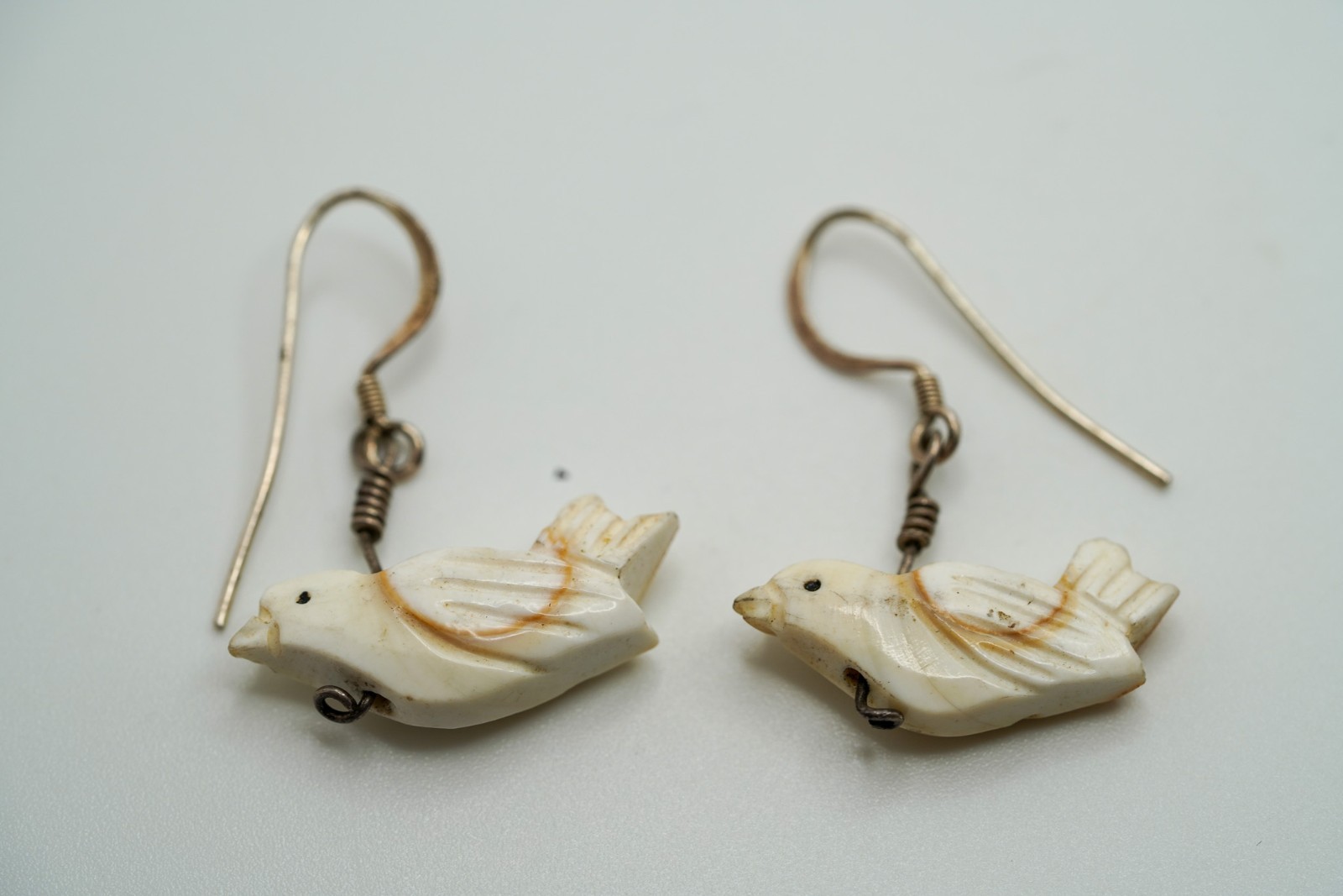 Vintage Carved Bird Shell Sterling Silver Dangle Earrings 3cm EB1