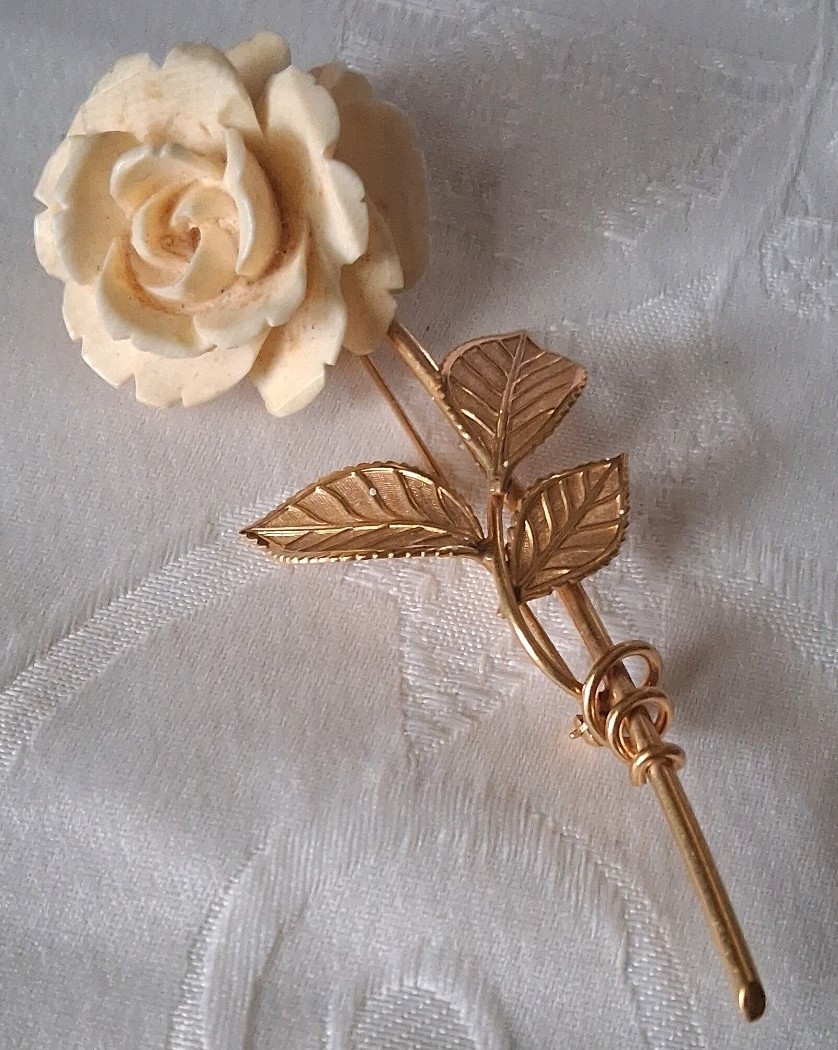Vintage Ivory Colored Rose Brooch 12K Gold Filled Floral Pin Estate Jewelry