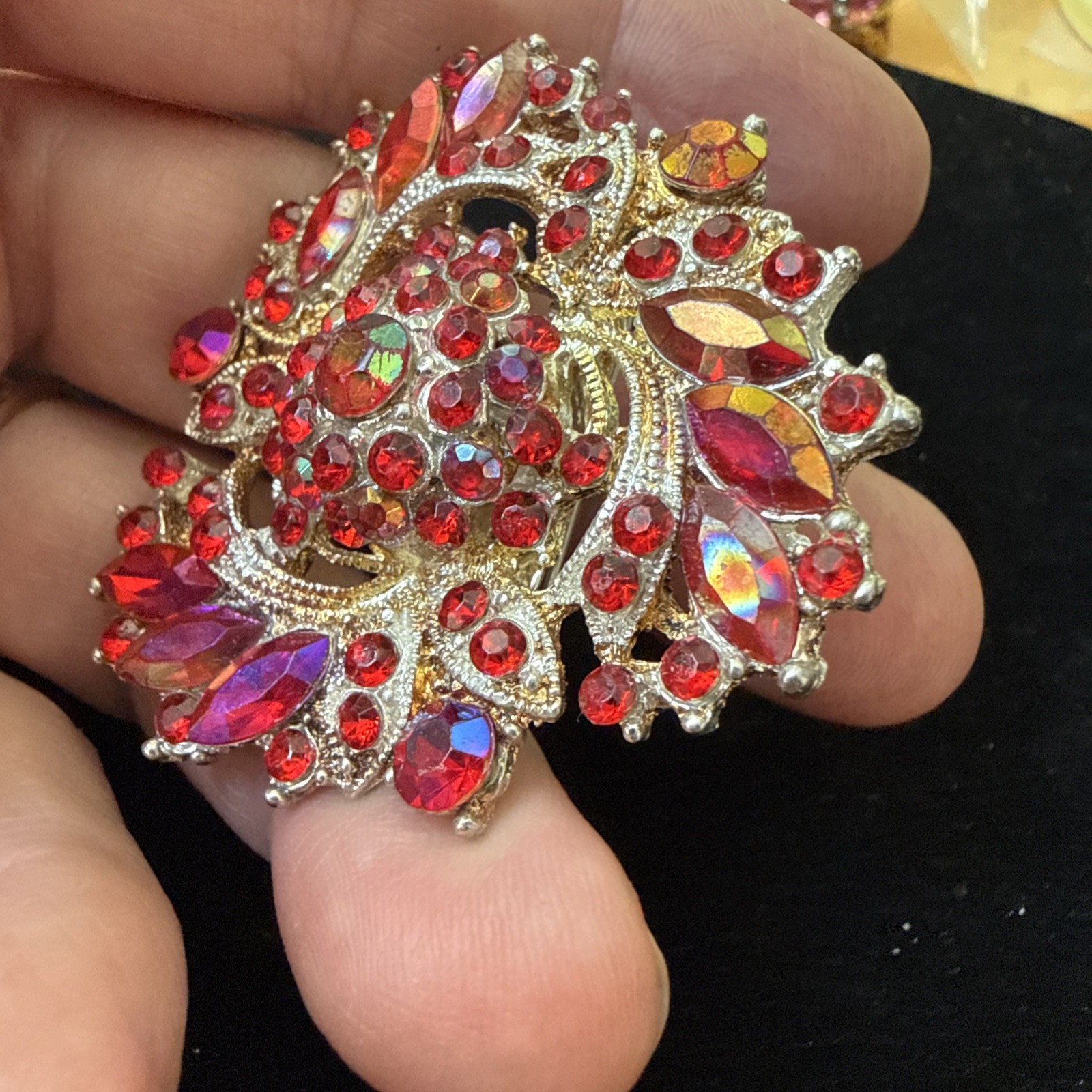 Vintage MCM Red Aurora Borealis Rhinestone Brooch Pin Hollywood Glamour￼2”