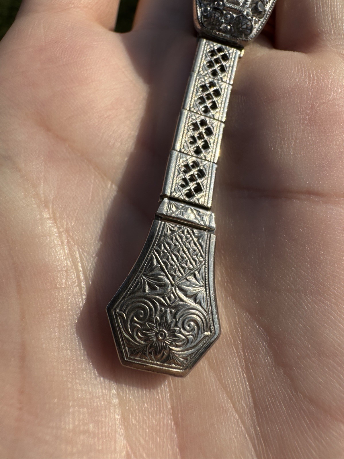 Vintage Art Deco Filigree Rhinestone Sweater Clip Silver Tone