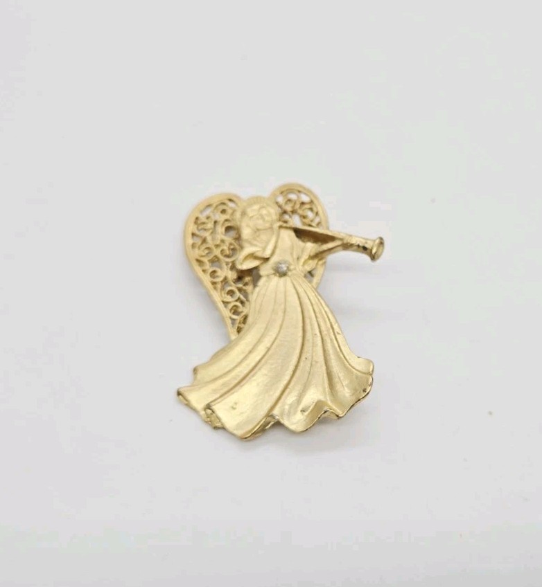 Angel Brooch Gold Tone Guardian Pin playing Horn Victorian Vintage 2 in