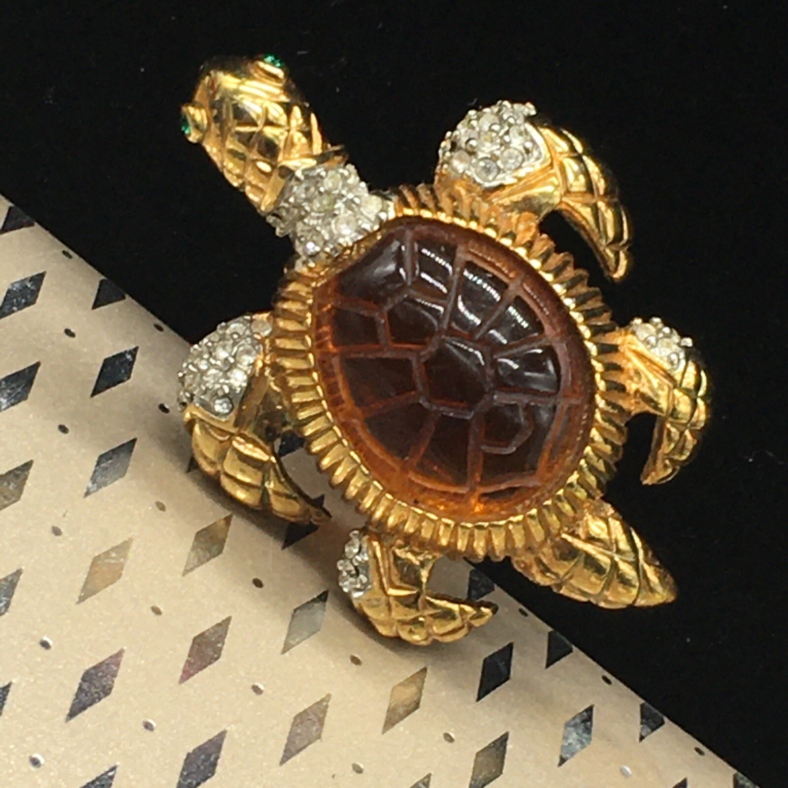 Multicolored Sea Turtle Brooch Jeweled Rhinestone Gold Tone Amber Lucite Belly