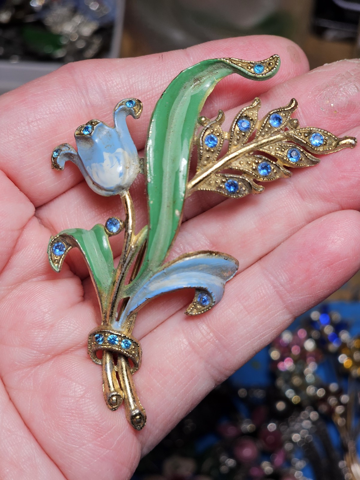 Coro ? Unsigned Floral Tulip Spray Brooch