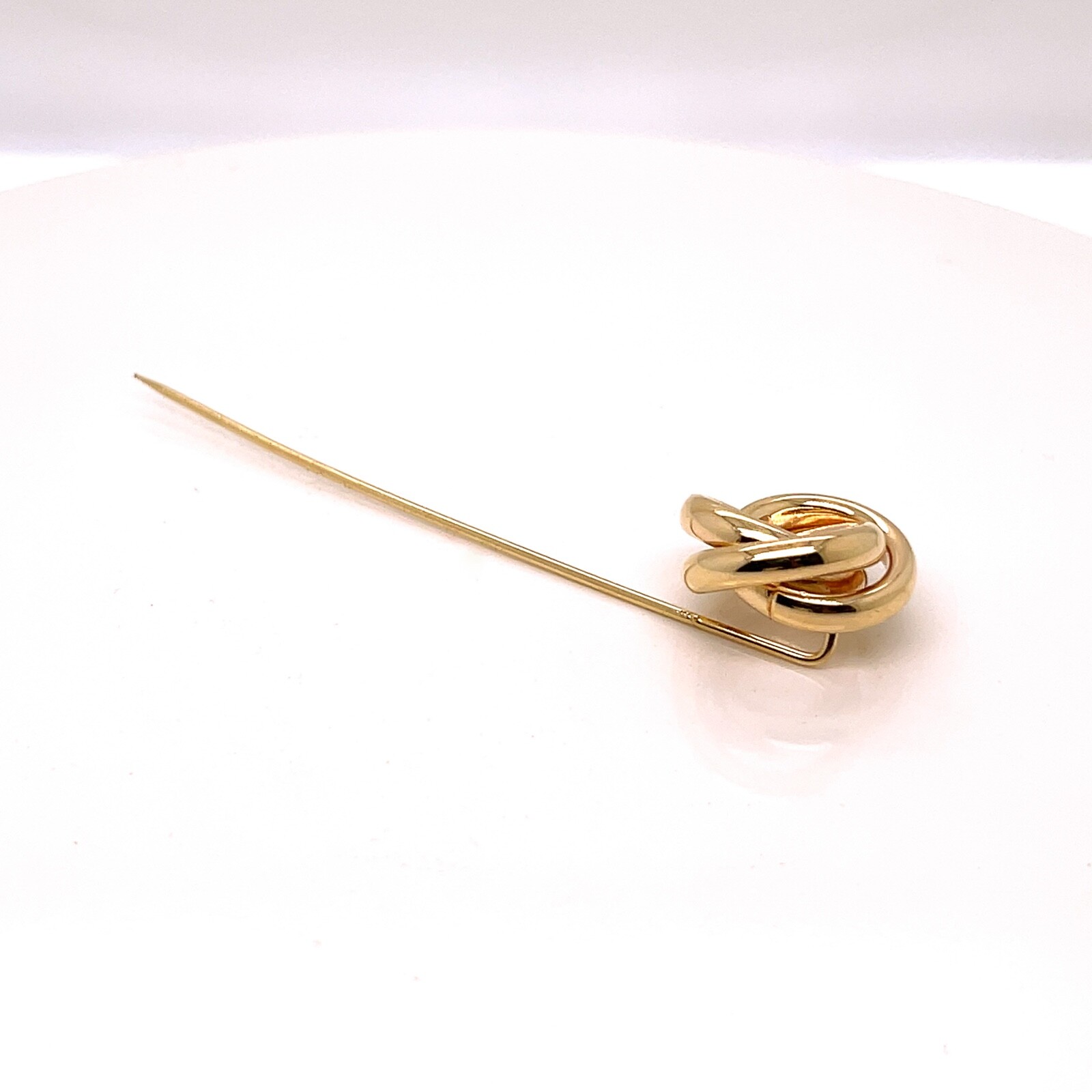 Large Mid-Century 14 Karat Gold Love Knot Stick Pin – 14k VR