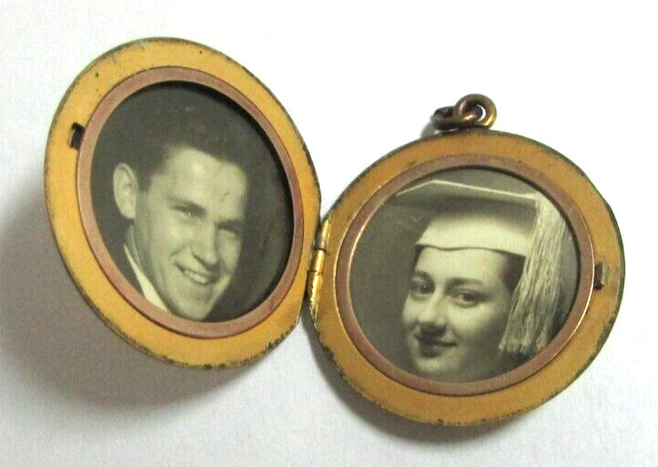 Vintage Art Deco Unmarked Gold Filled Round 3D Flower Floral Locket Pendant