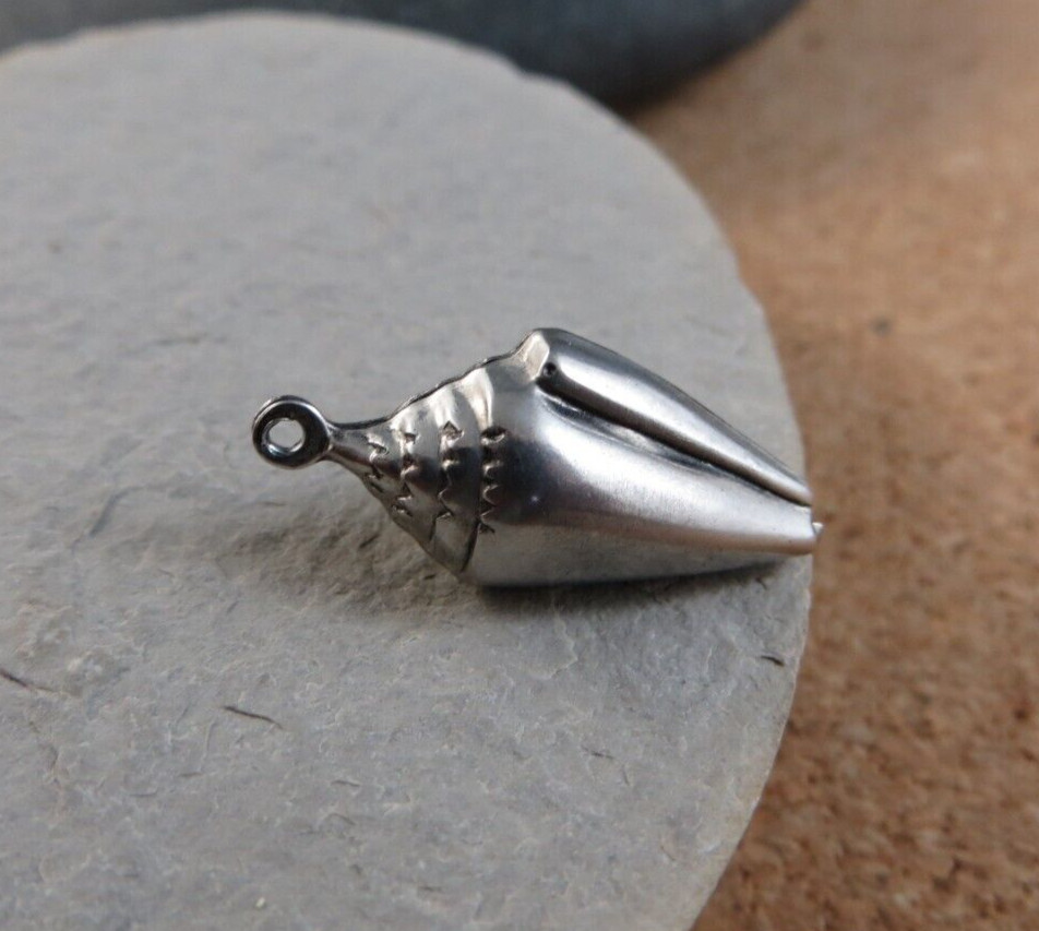 Vintage 3D Puffy Cone Sea Shell Snail Silver-tone 1″ Charm Pendant #837 A