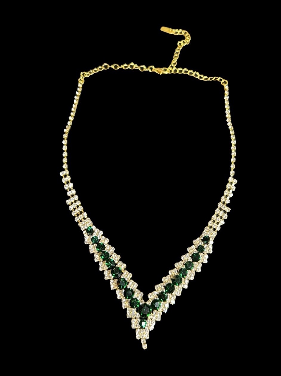 Faux Emerald Green Crystal Rhinestone Collar Bib Statement Necklace Golden