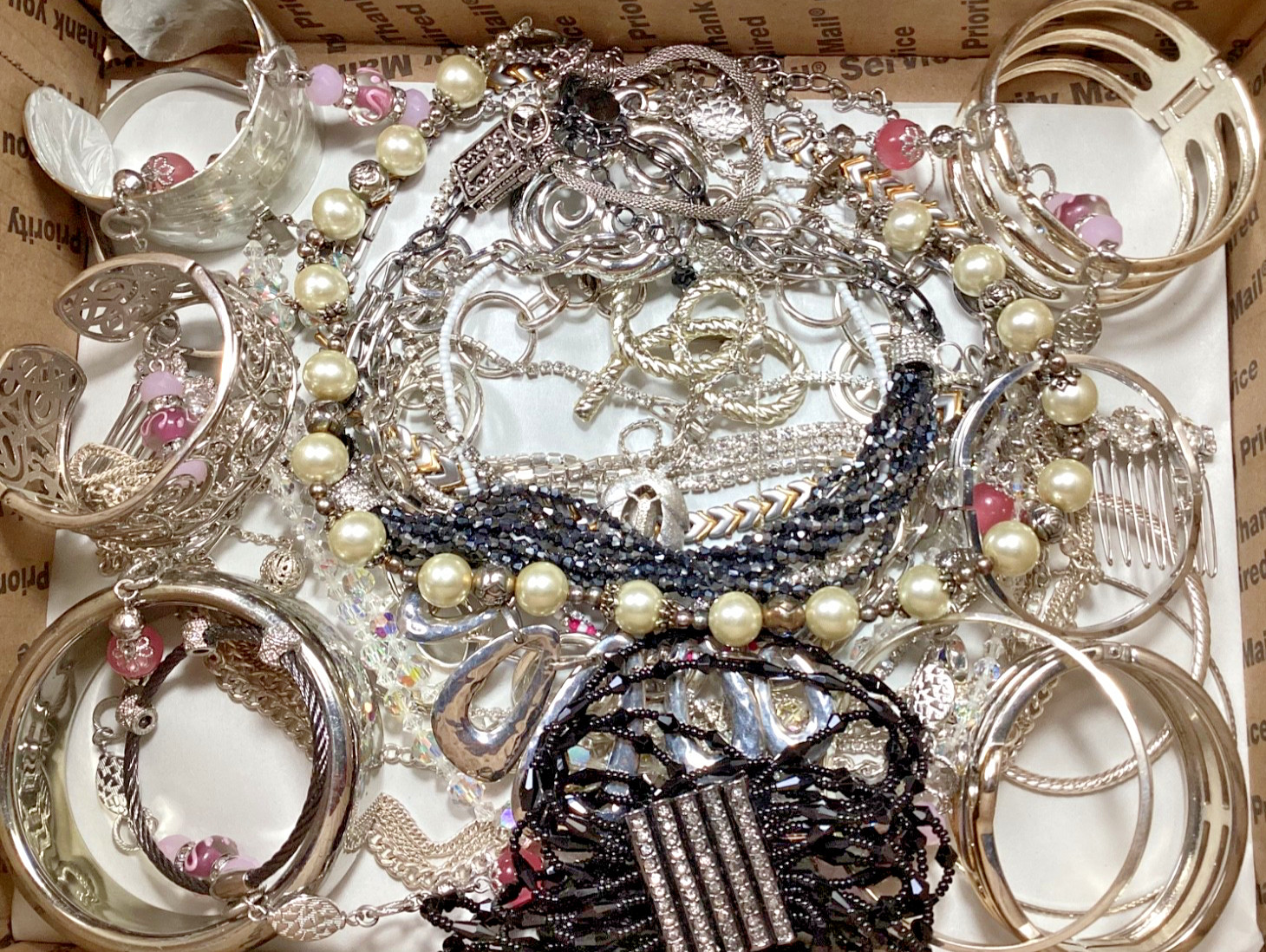 FASHION JEWELRY LOT RHINESTONE SILVER TONE NO BROKEN PIECES 9.64 POUNDS