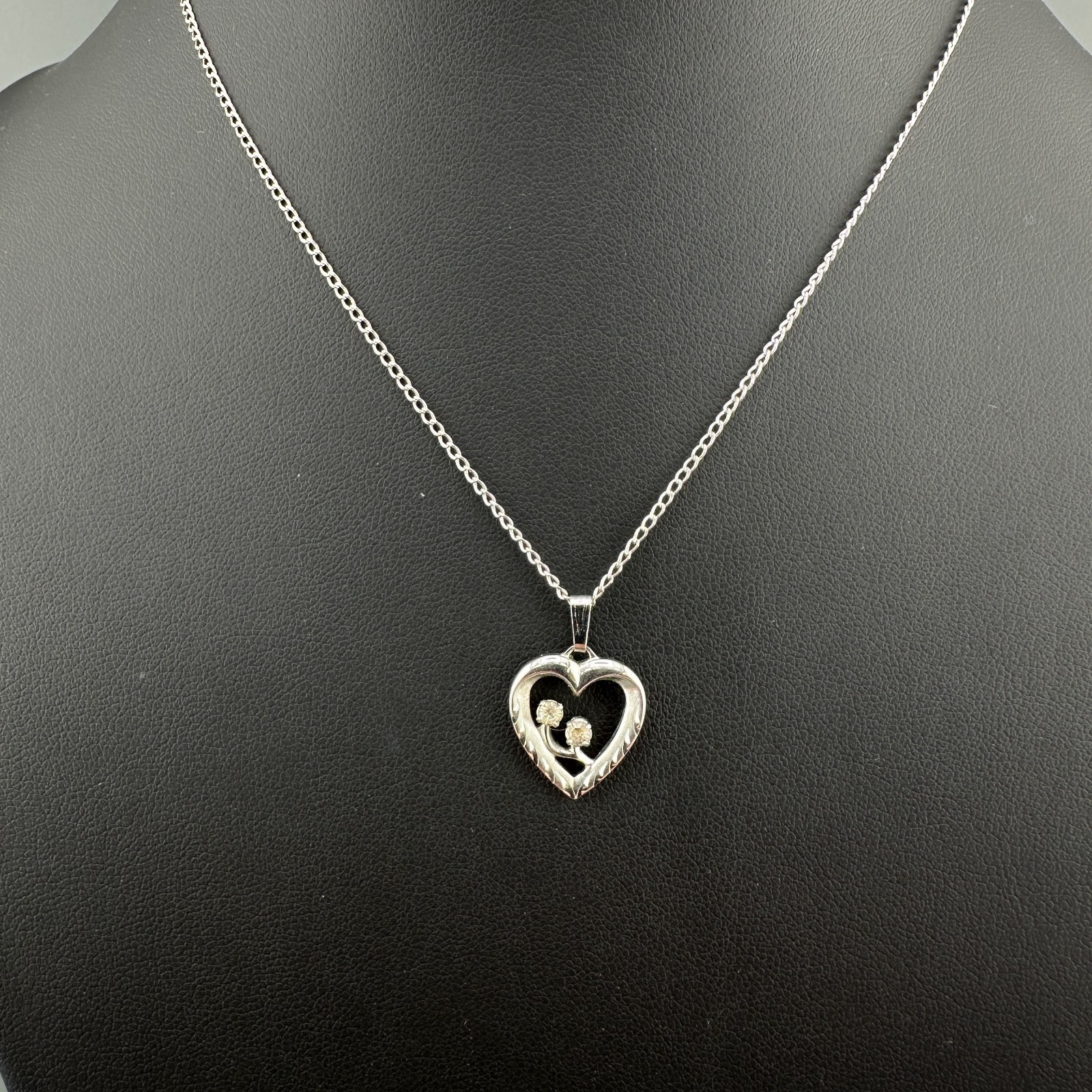 Vintage Sterling Silver Rhinestone Heart Pendant Necklace 925 Chain 16″ Signed