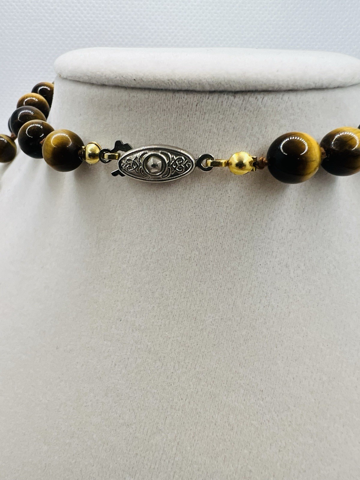 Vintage Knotted Tiger’s Eye Quartz Necklace Courage Protection Clarity