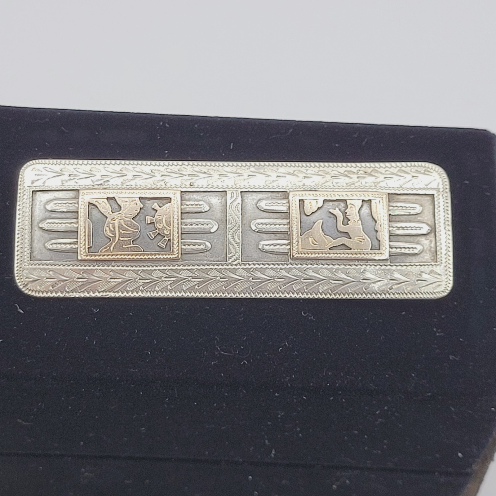 Guatemala Maya Mayan Relief Image Long Silver & Copper Tone Vintage Brooch Pin