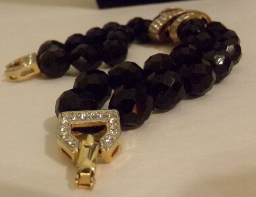 VTG VANITY LARGE CUT BLACK AUSTRIAN CRYSTAL HAND KNOT RHINESTONE BRACELET 7 5/8″