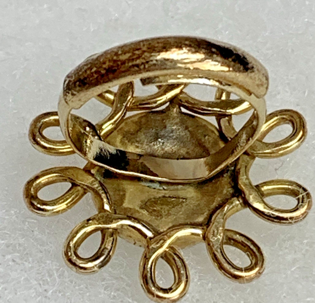 Vintage Winard 12K Gold Filled Flower Ring Black Cabochon Retro Daisy Size 5.5
