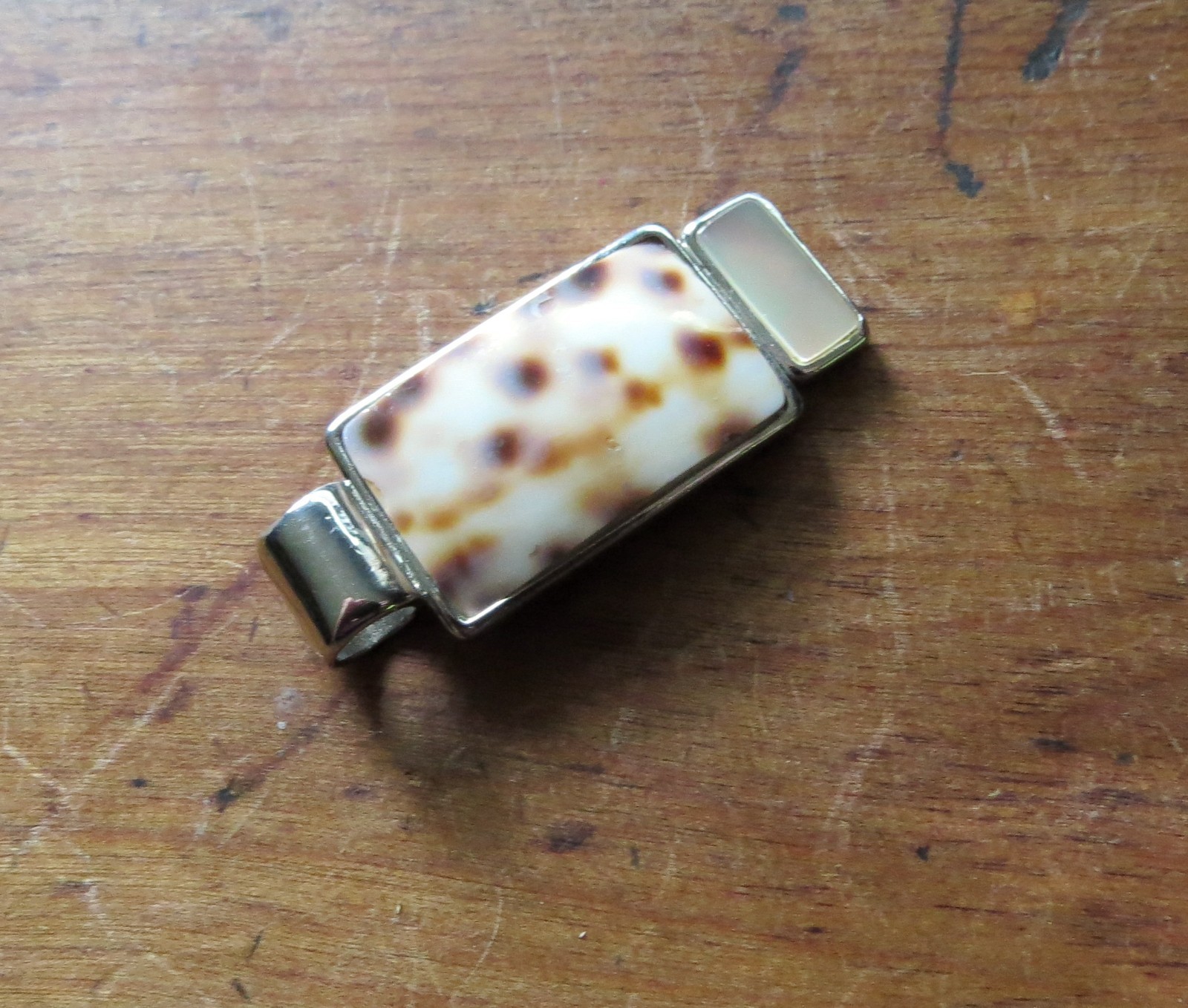 Vintage Lia Sophia Silver Tone Slide Pendant Leopard Pattern Cowrie Shell & MOP