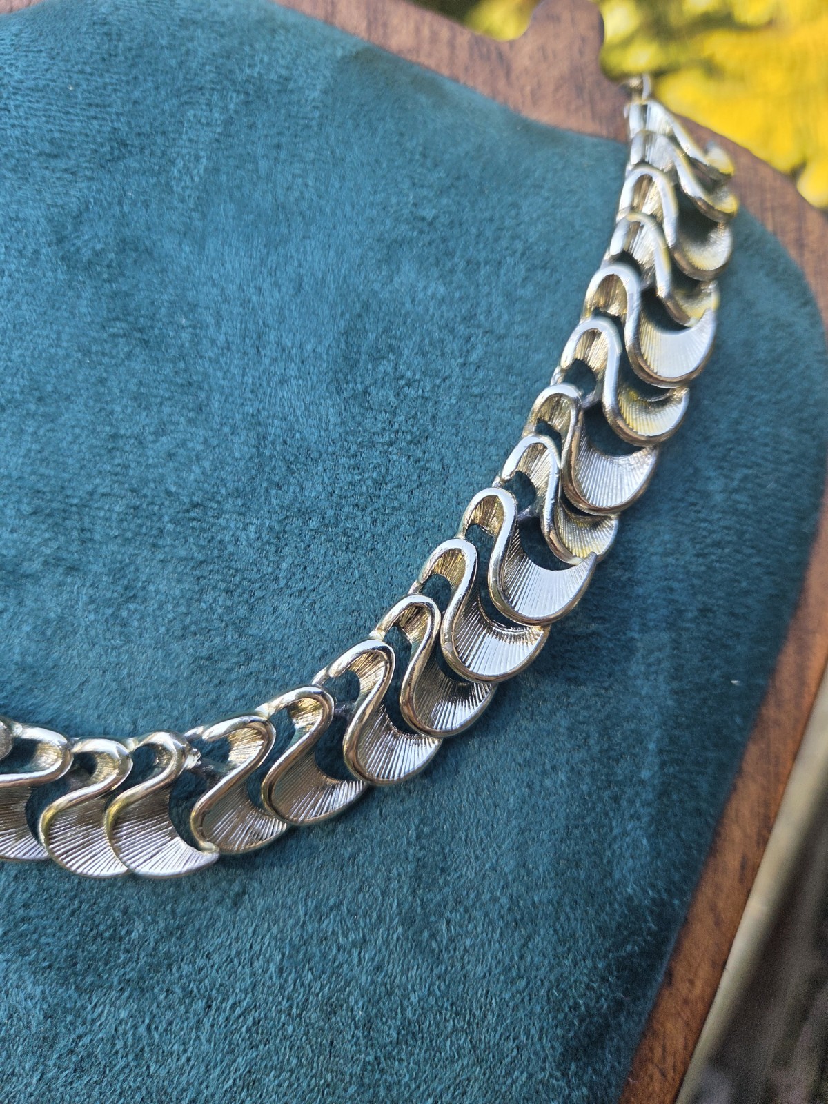 Vintage Gold Tone Collar Necklace Shepherds Hook Clasp
