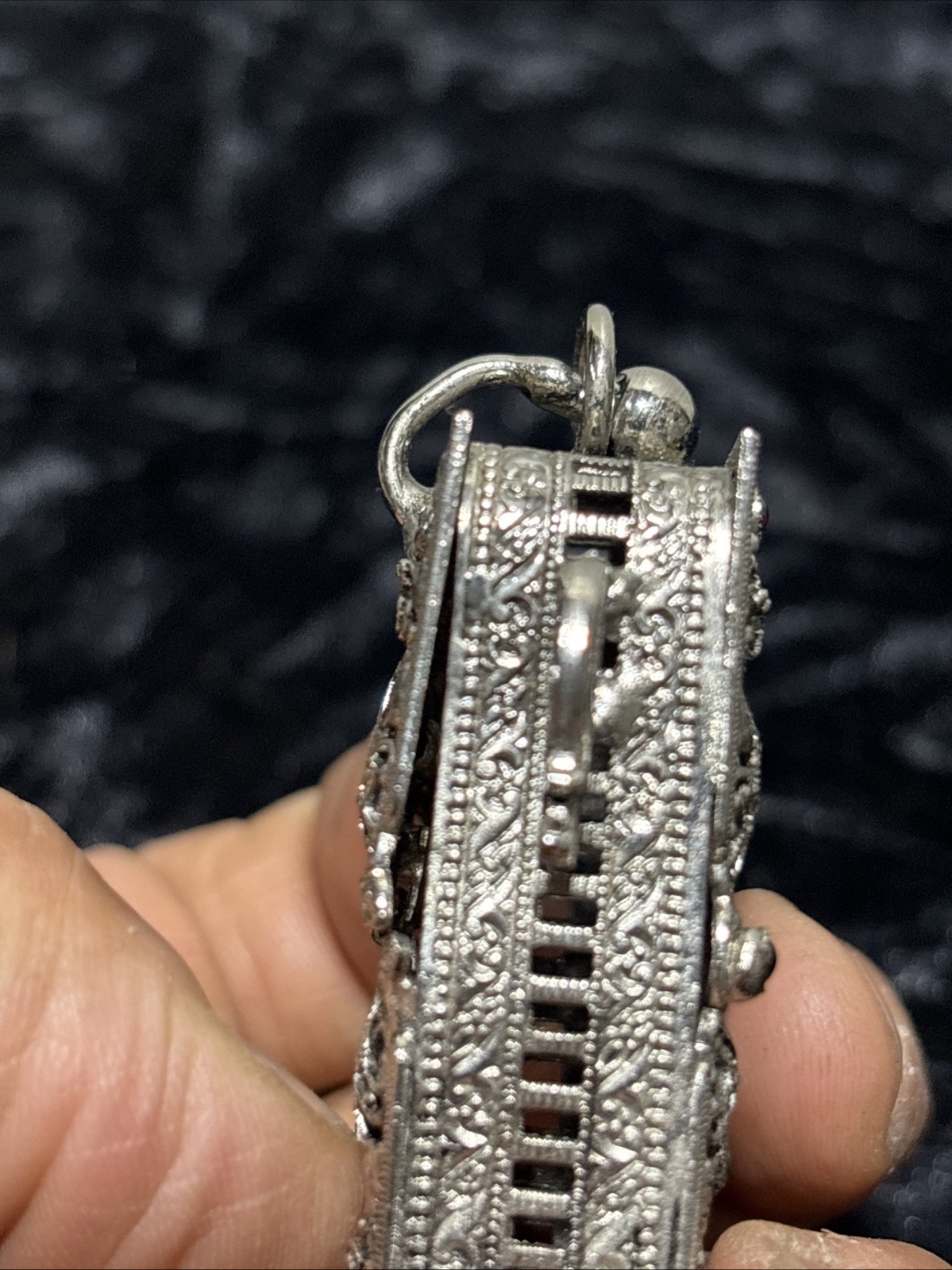 Antique Silver Tone Vinaigrette Hinged Pendant Purse Rare No Chain
