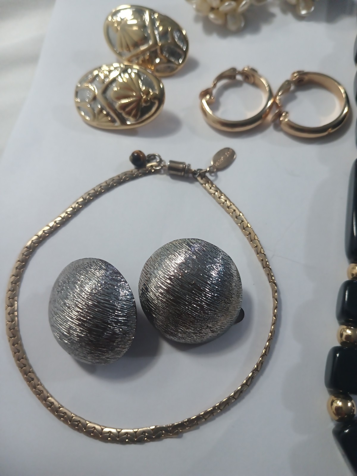 Vintage Mostly Signed Costume Jewelry Lot Necklaces, Bracelets, Earrings, Brooch
