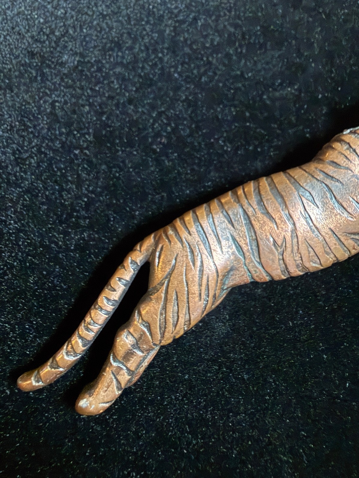 Vintage Bengal tiger brooch pin detailed bronze tone substantial signed