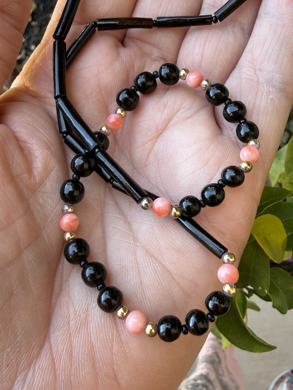 Vintage Angel Skin Coral & Black Coral Gold Tone Bead Accent Necklace Elegant!