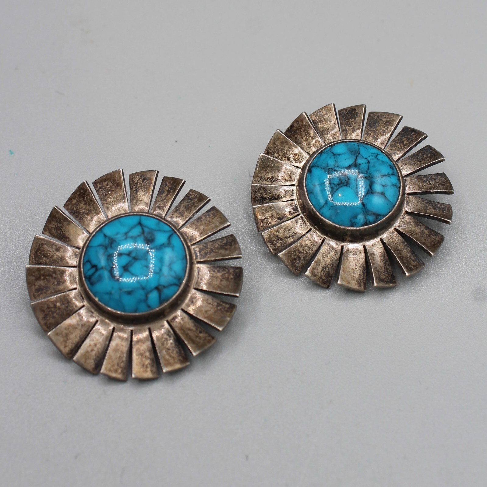 TAXCO 925 Turquoise Earrings Clip-On TL-67 Los Castillo Sunburst Sterling Mexico