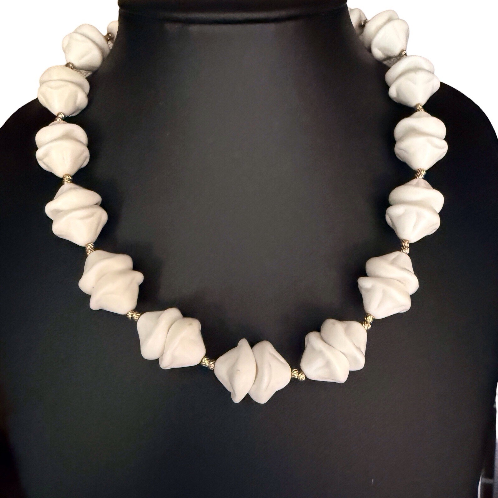 Vintage Haskell Style Choker Necklace Chunky White Molded Lucite Beads 50s 60s 5