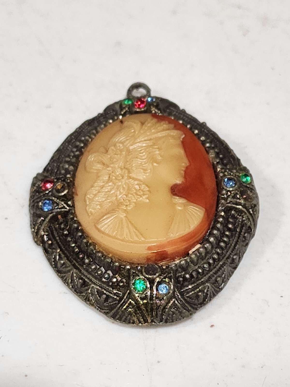 Cameo Brooch Pendant Locket New England Glass Works 1930’s