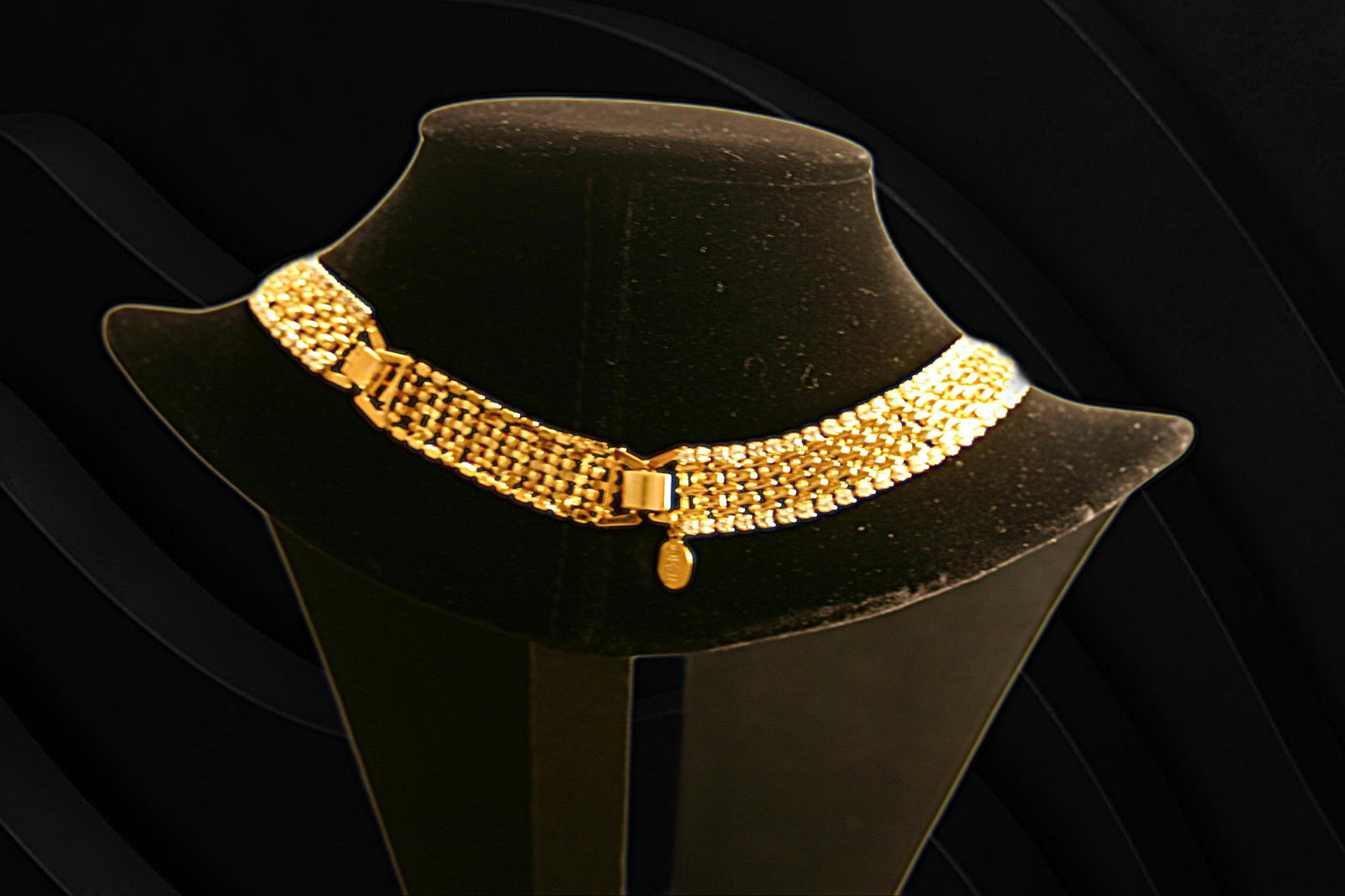 Vintage Kenneth J. Lane Bright Gold Tone Collar Necklace Rhinestones 90’s