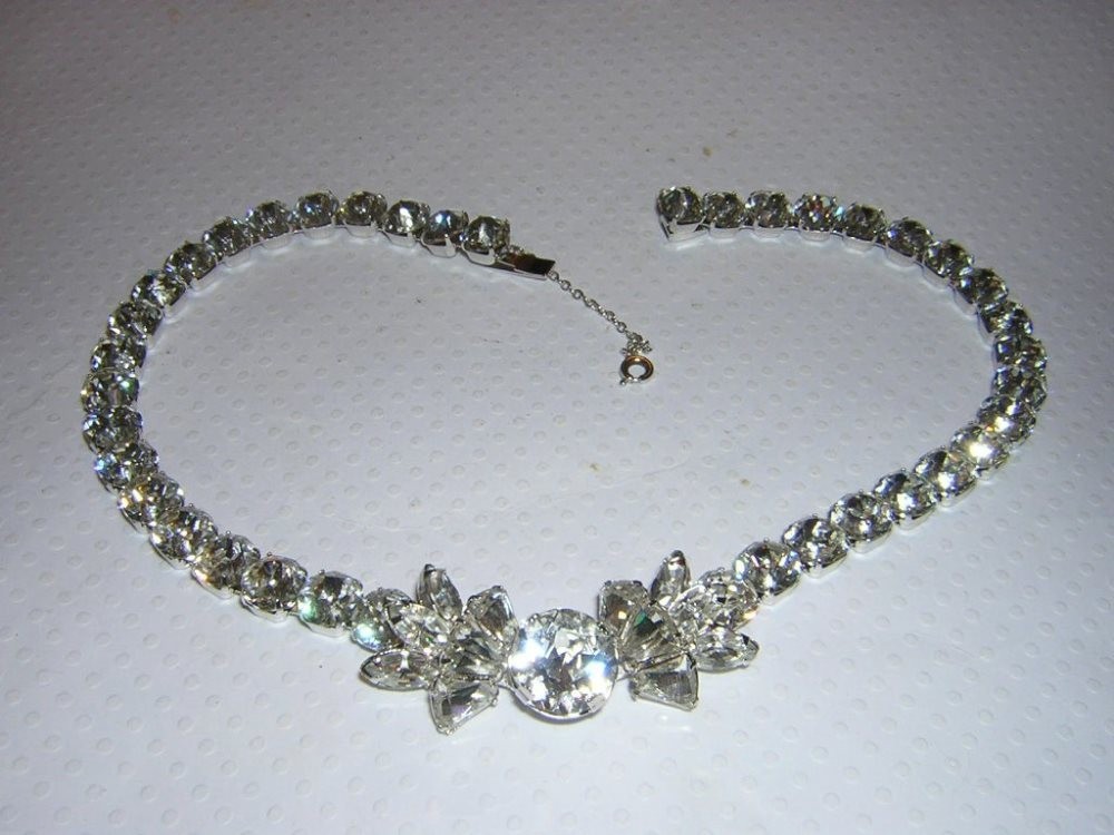 EISENBERG Exquisite HEADLIGHT & TRILLION Rhinestones UNIQUE Design NECKLACE