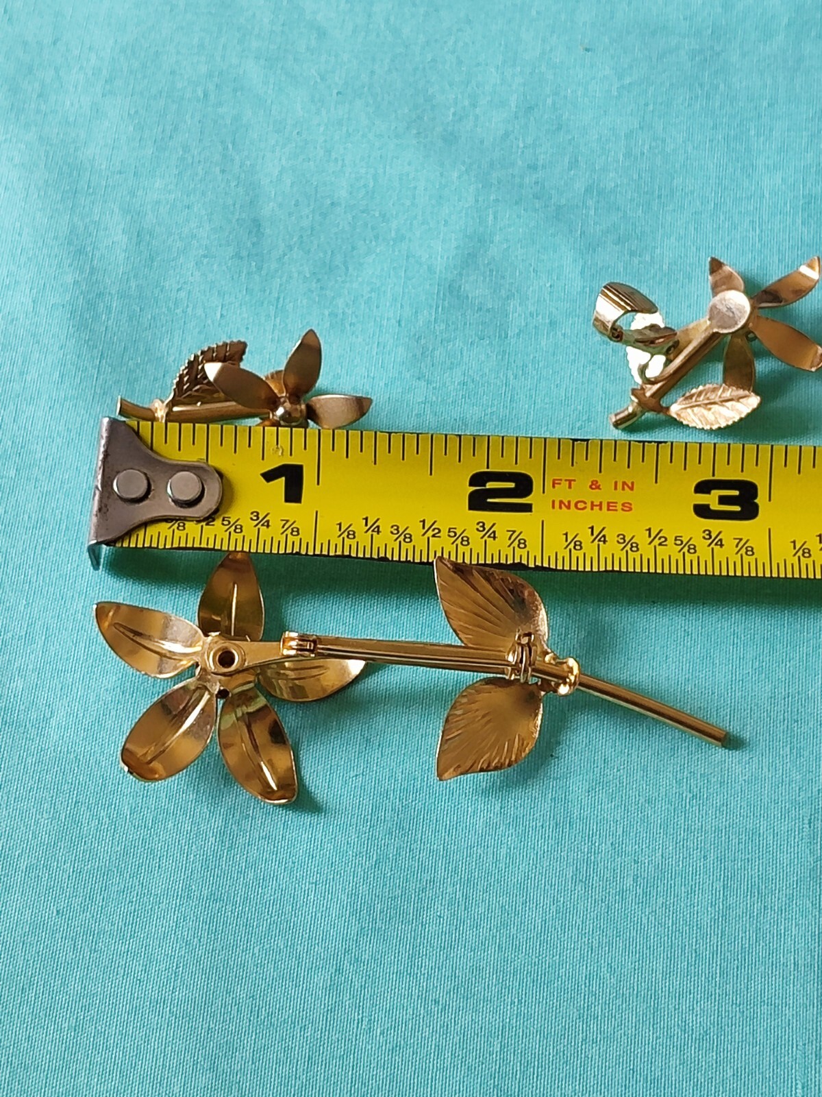 Vintage Flower Brooch Pin And Clip On Earrings Set Gold Garden Spring Summer