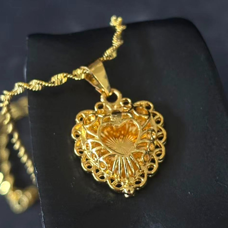 VTG Gold-plated (NOT SURE) Hollowed-out Heart Pendant Necklace, marked ‘999’