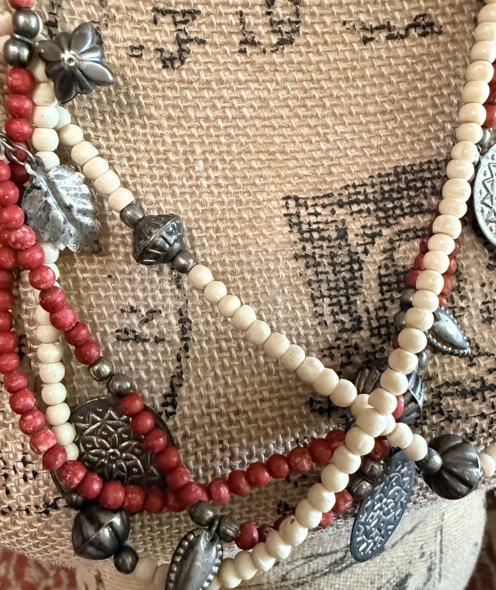 Vintage Silver Tone Ribbed Bead Necklace Chunky Boho Southwest Style