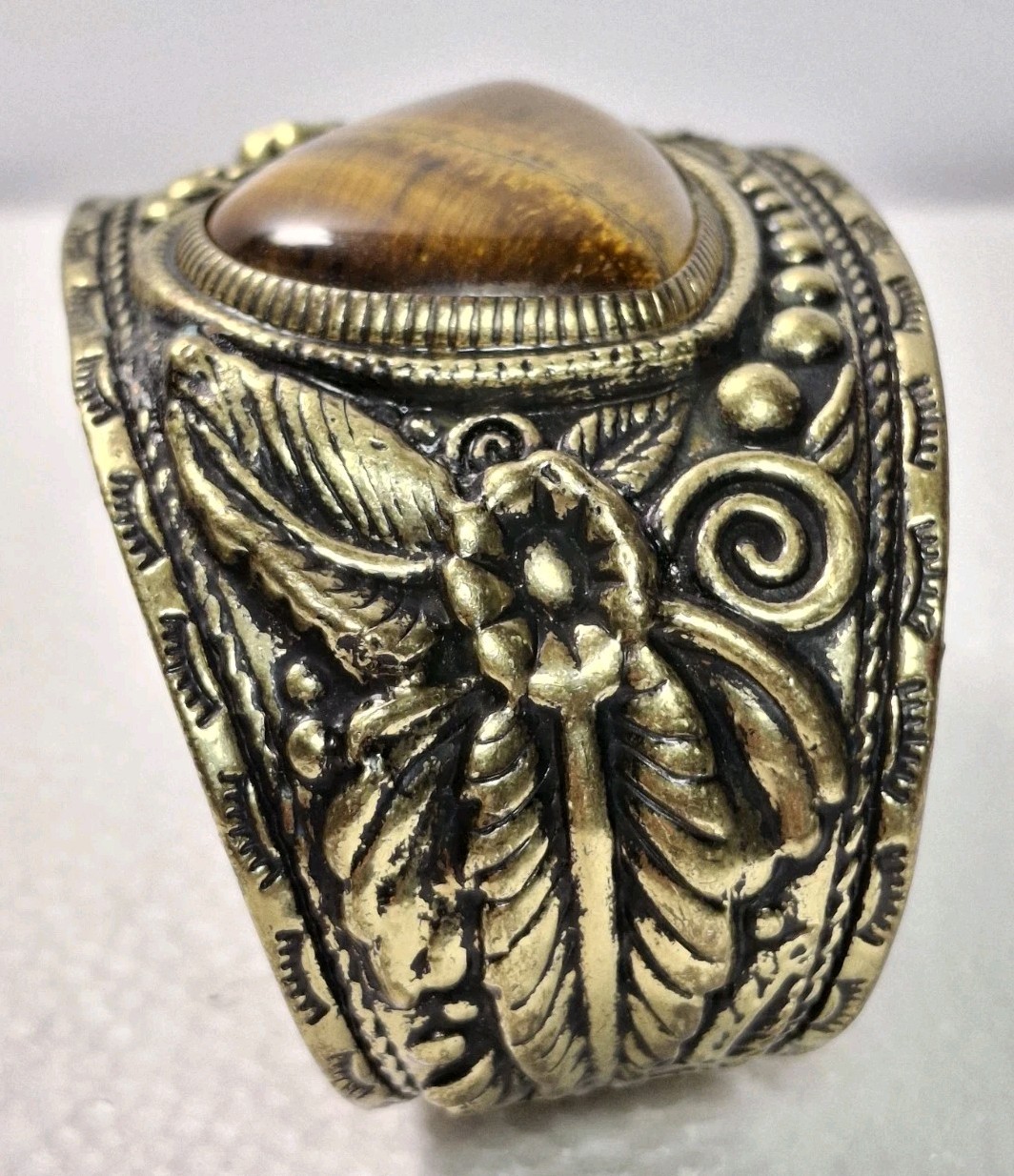 Vtg South Western Cuff Bracelet 2 Inch Stone Tiger’s Eye Floral Embossed Brass