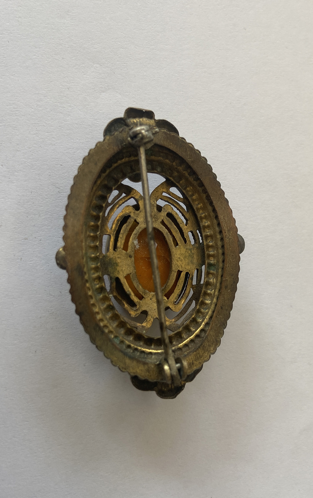 ANTIQUE VINTAGE ART DECO TOPAZ GLASS JEWELED BROOCH PIN almost 2″
