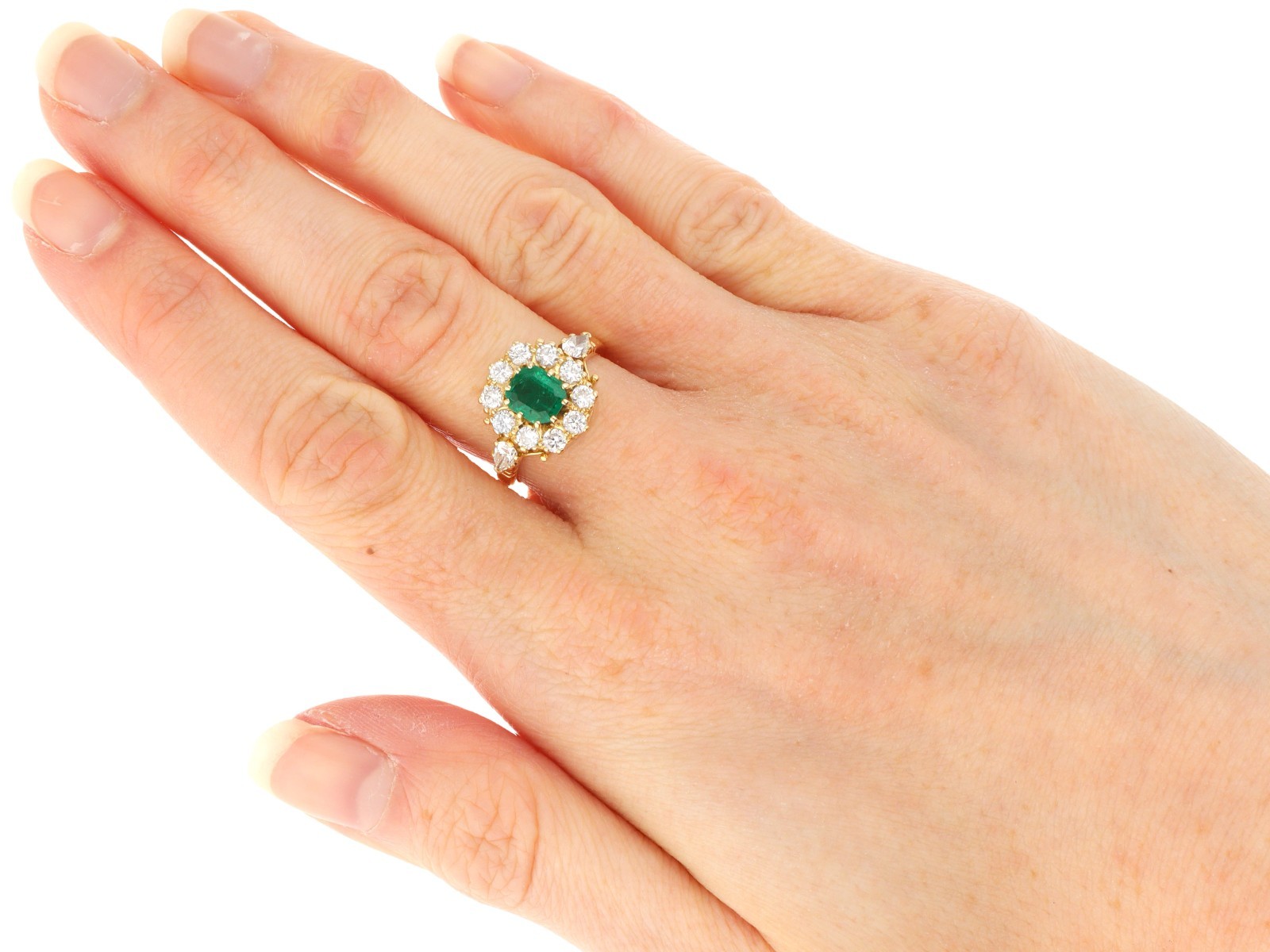 Vintage 0.93Ct Emerald and 0.90Ct Diamond 18k Yellow Gold Cluster Ring (1989)