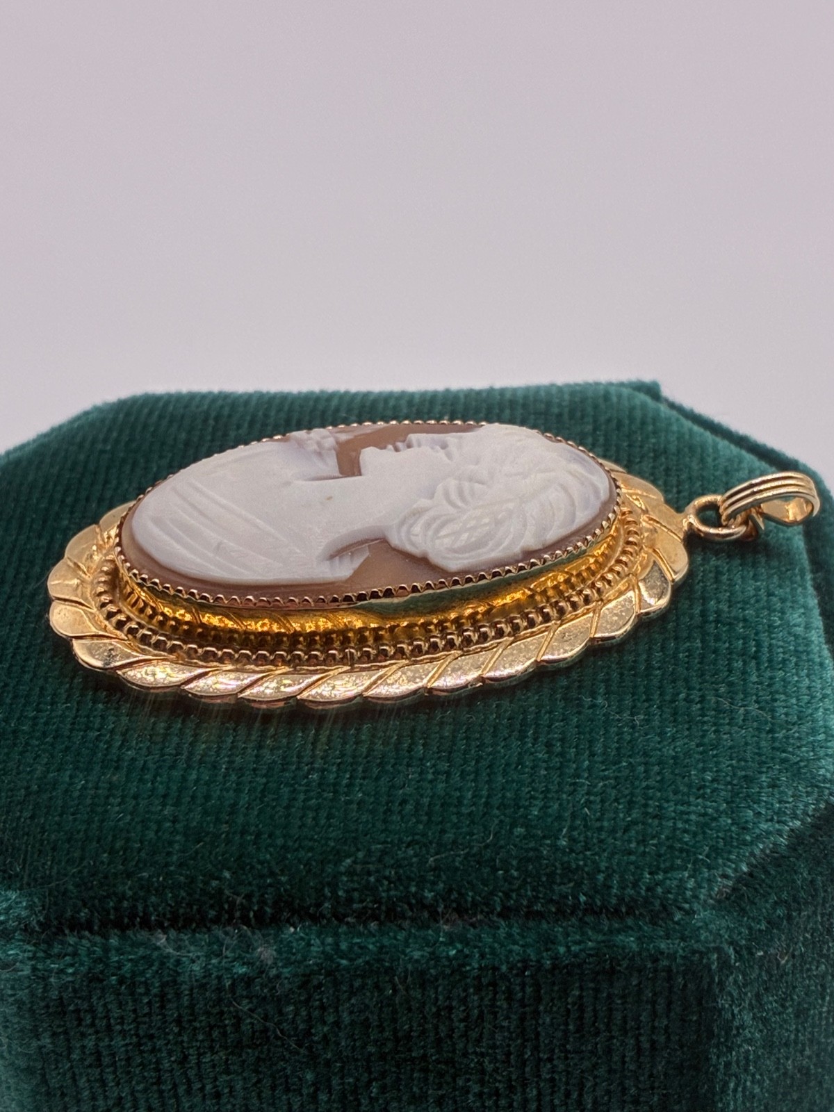 vintage Catamore cameo pendant 12k gold filled