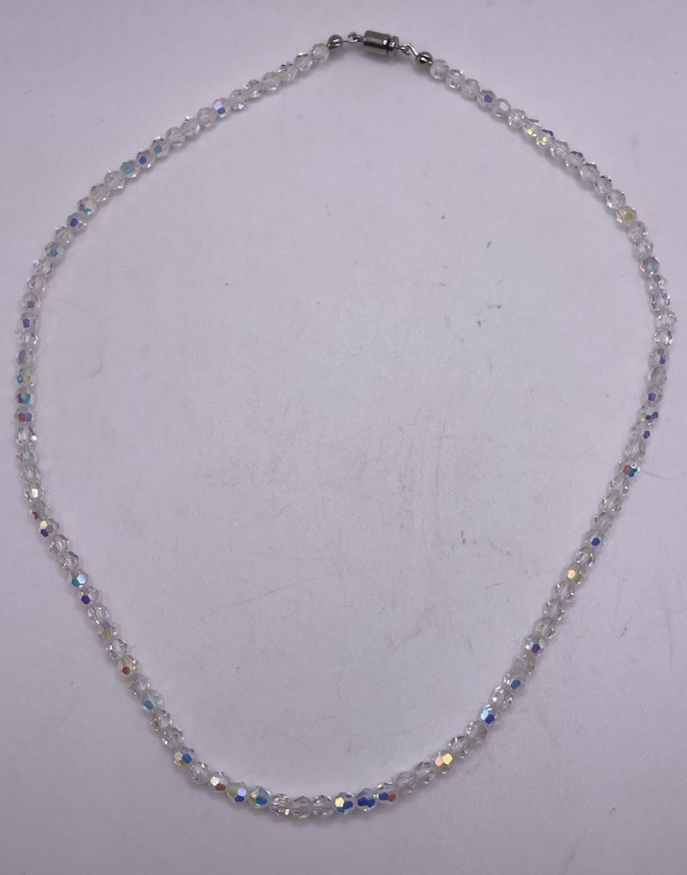 Vintage Aurora Borealis AB Faceted Crystal Glass Bead Necklace 16″ Iridescent