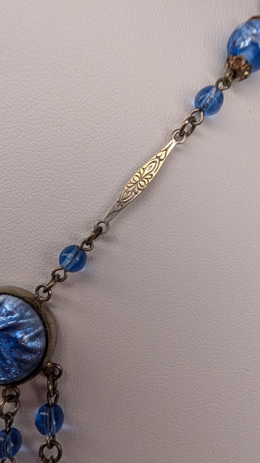 Vintage Czech ART DECO sky blue & silver foiled glass bead dangle drop necklace
