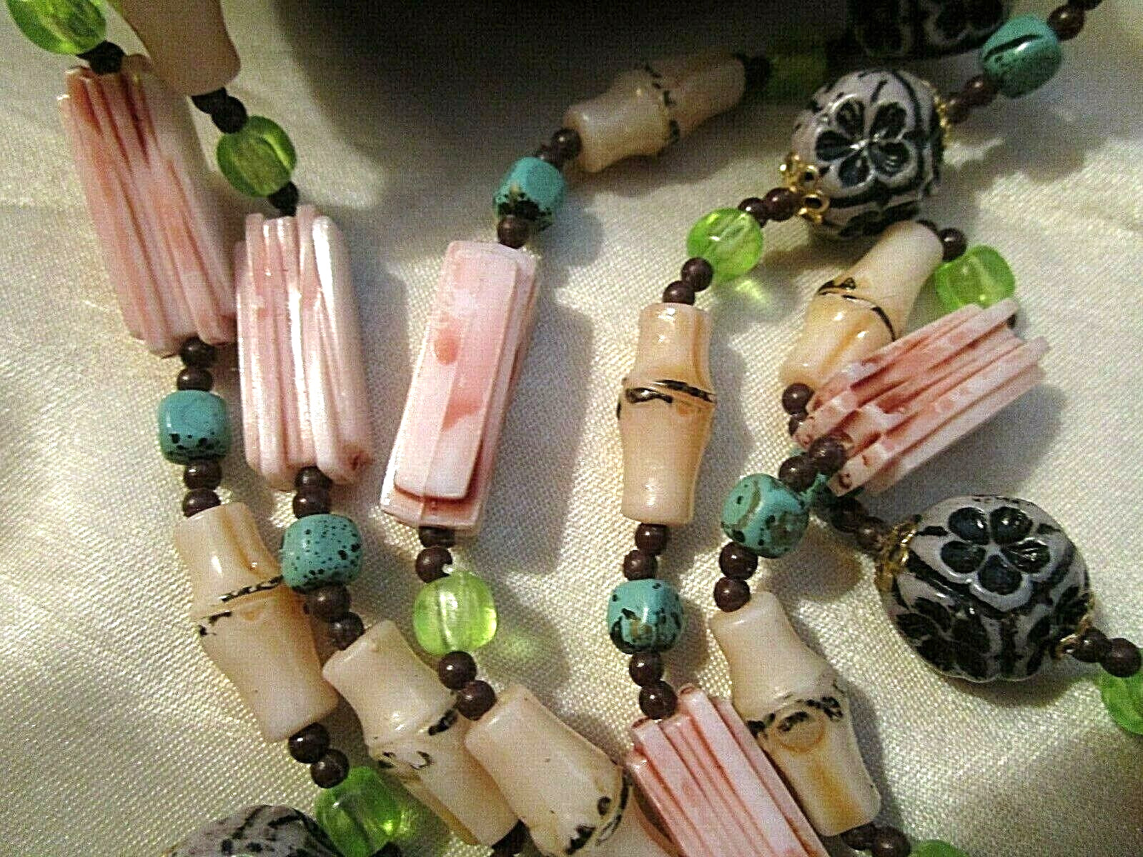 UNIQUE VINTAGE Multi-Bead NECKLACE: PLASTIC TIKI BAMBOO- CERAMIC FLOWER POWER+