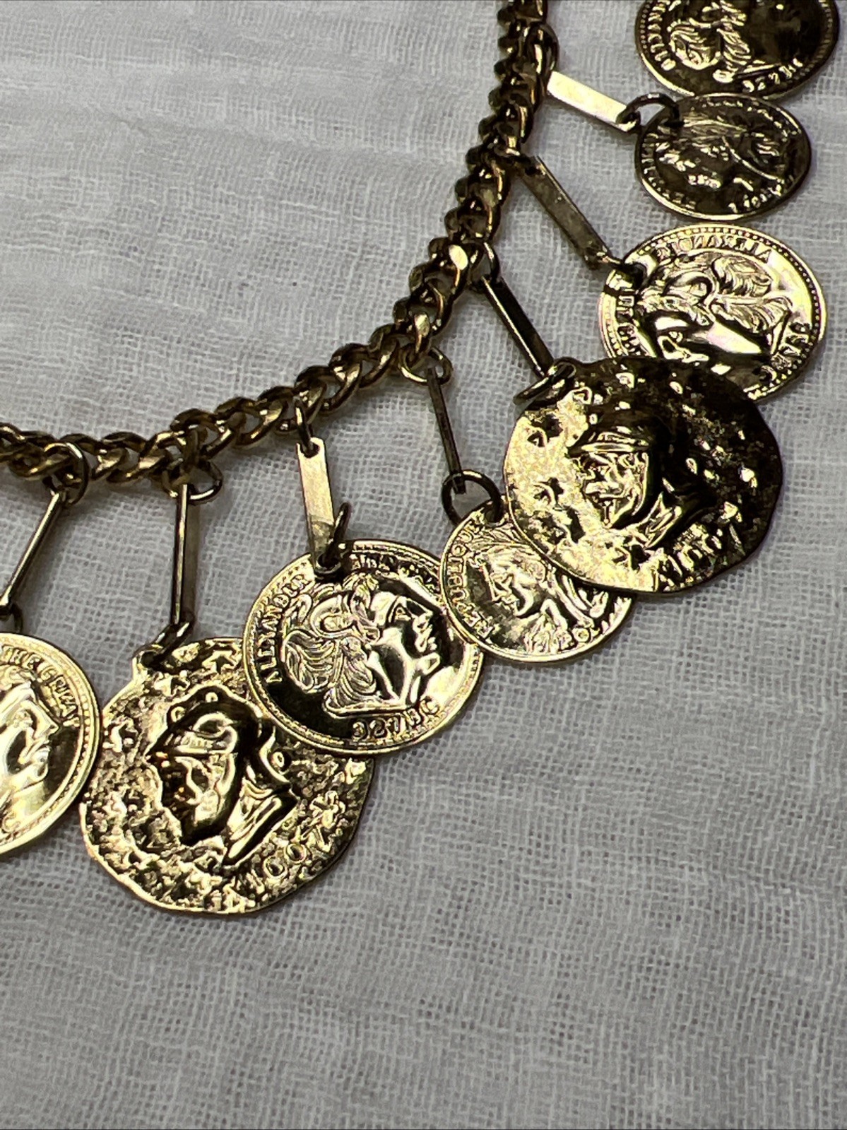 VTG NWT Crown Trifari Jewels Antique Gold Roman Coin Bib Necklace 15” 1978-85