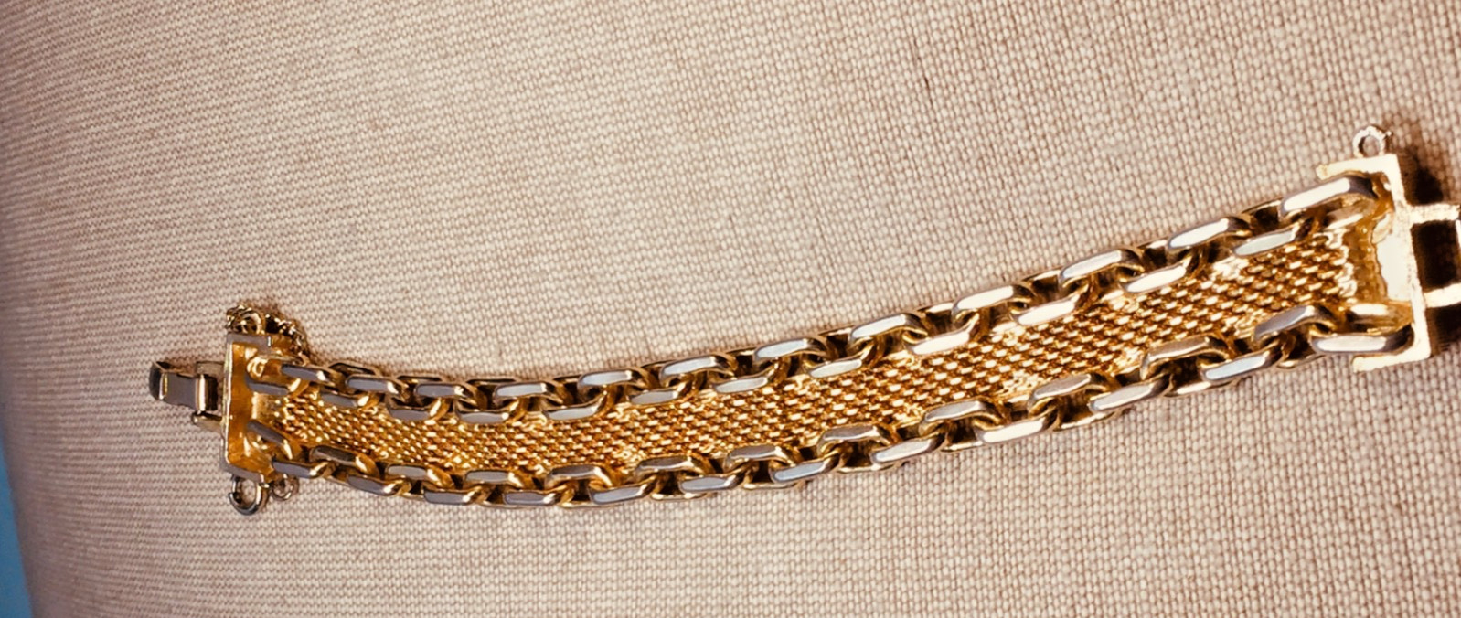Vintage Gold Tone Mesh & Chain Bracelet with Security Chain 6.75″ Thick