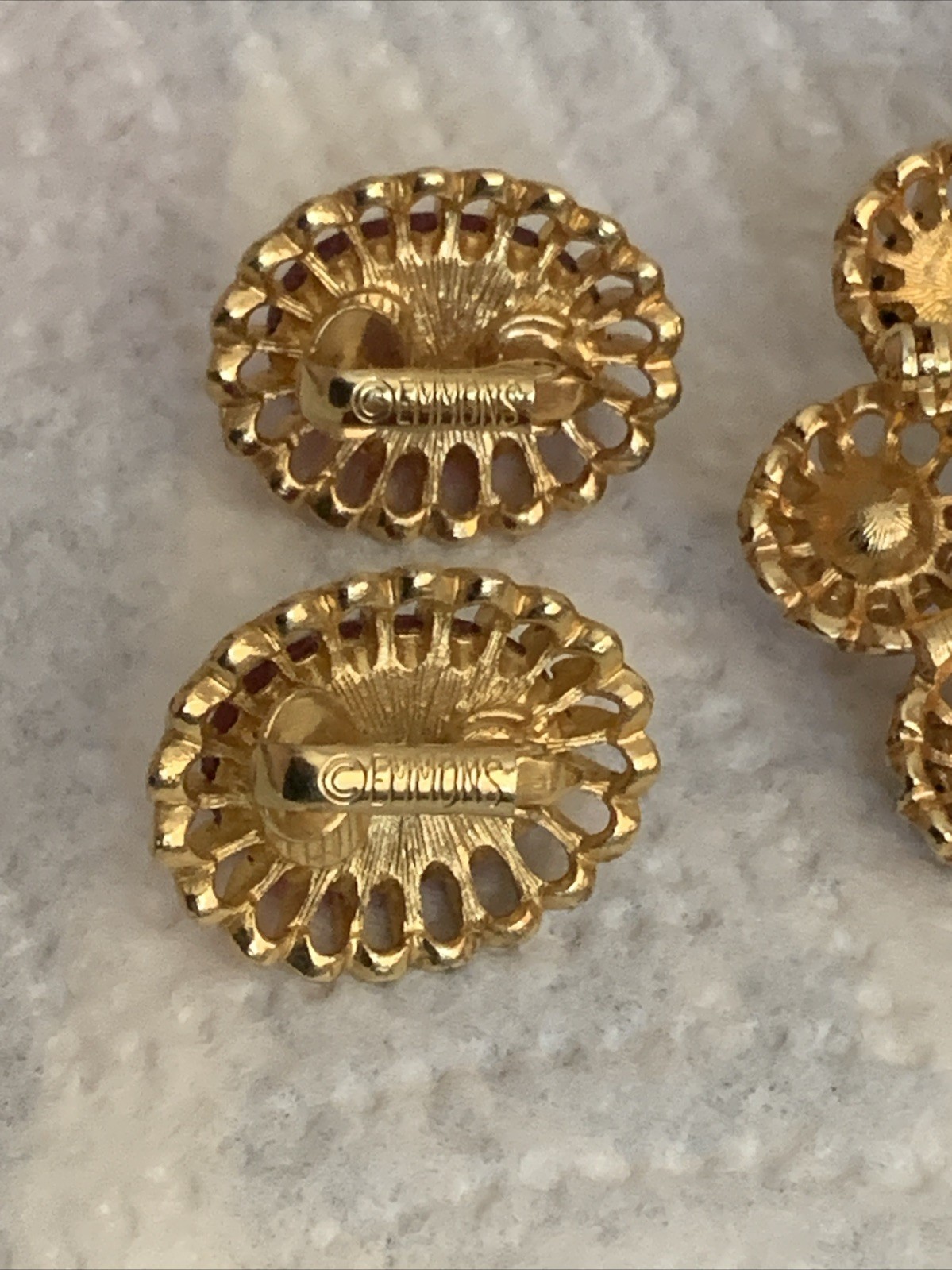 Vintage Emmons Demi Parure Red Cabs Brooch And Clip On Earrings