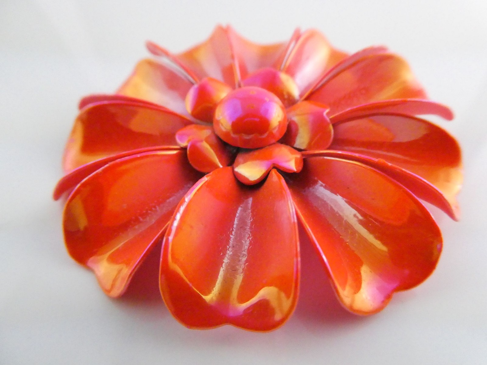 Vintage Unsigned Iridescent Red Orange Enamel Flower Brooch Pin 17g 61mm Diam
