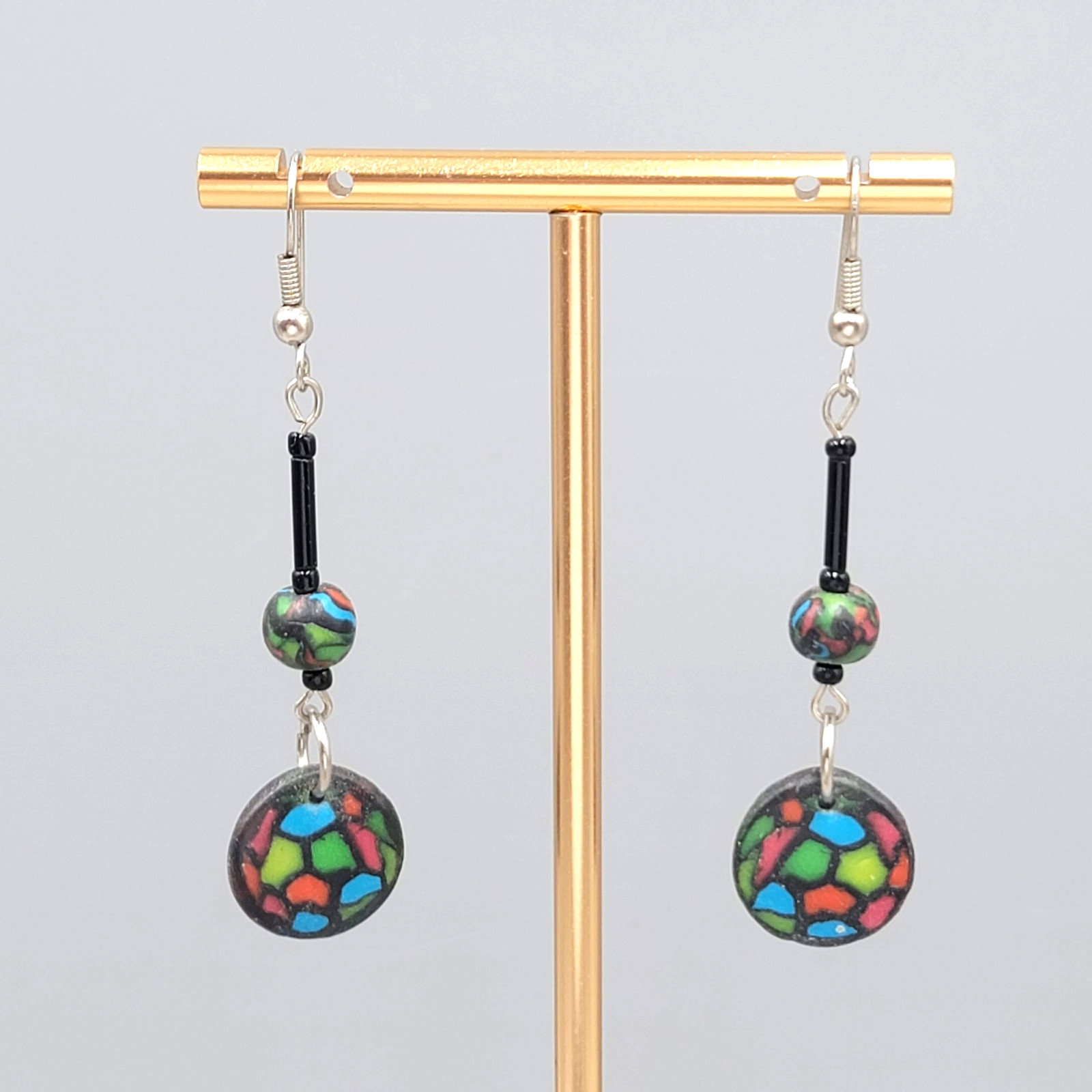 Vintage Black Re Green Blue Beaded Pierced Earrings Silver tone Dangle 2″