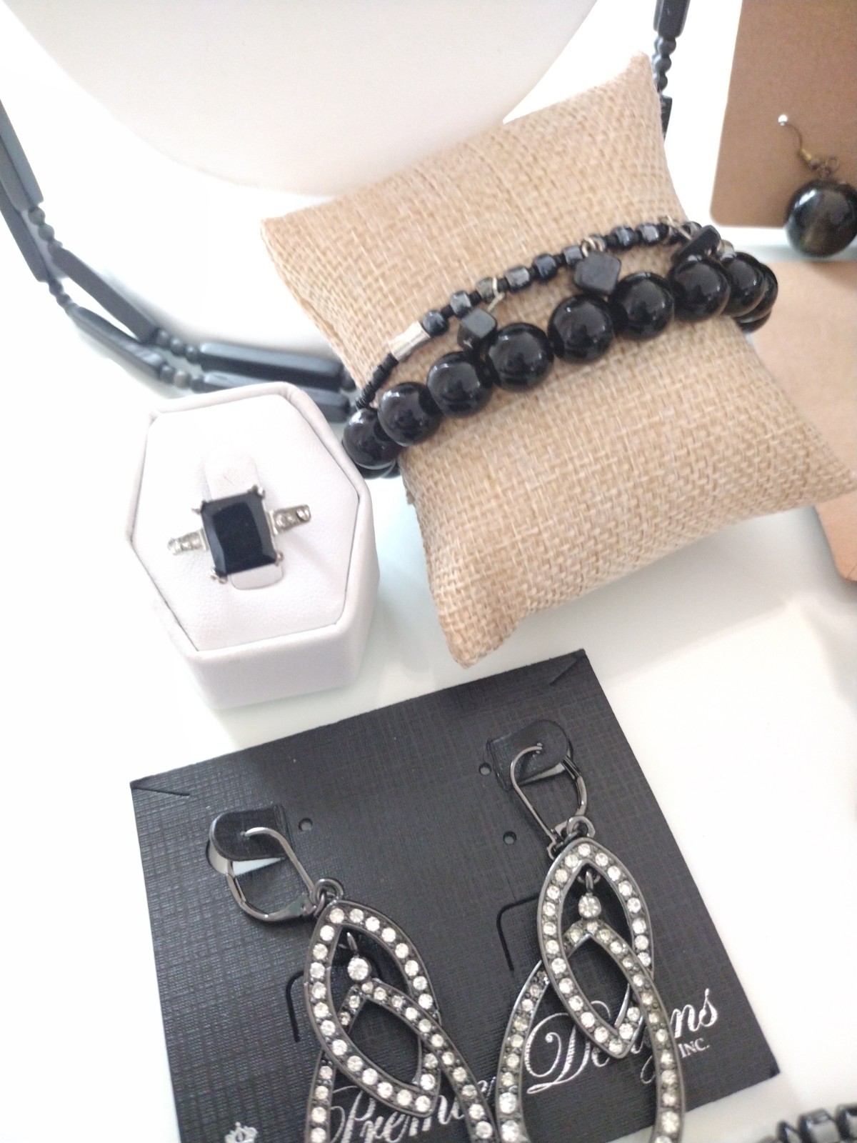 VTG BLACK GOLD BEAD Lot 37 pc All Wearable Some Signed Bracelet Necklace Earring
