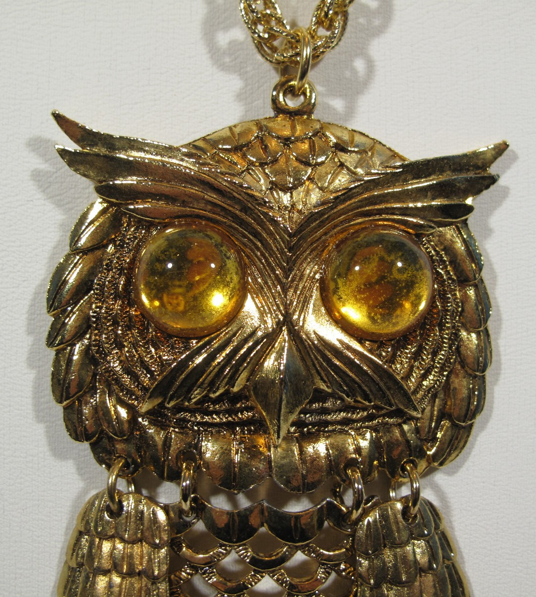 Lot of 2 VTG Owl Necklace Gold~Silver Tone~Pink~Amber Eyes~24″-30″ Chain-64-108g